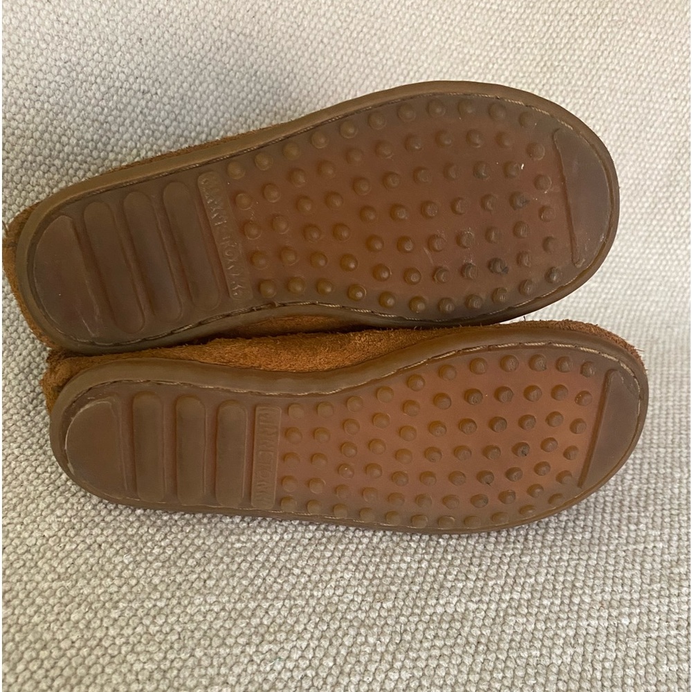 Minnetonka Moccasins brown size kids 10